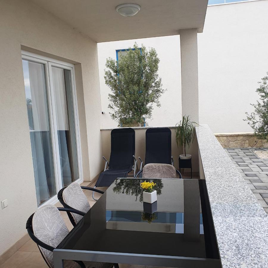 Apartments Marti Муртер Екстер'єр фото