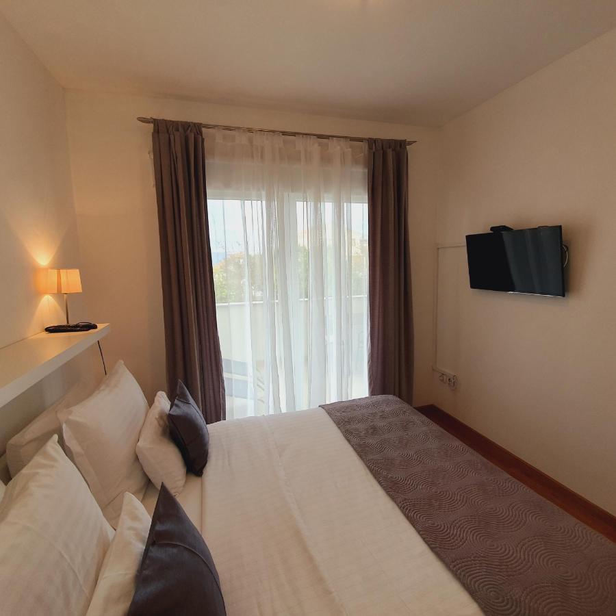 Apartments Marti Муртер Екстер'єр фото