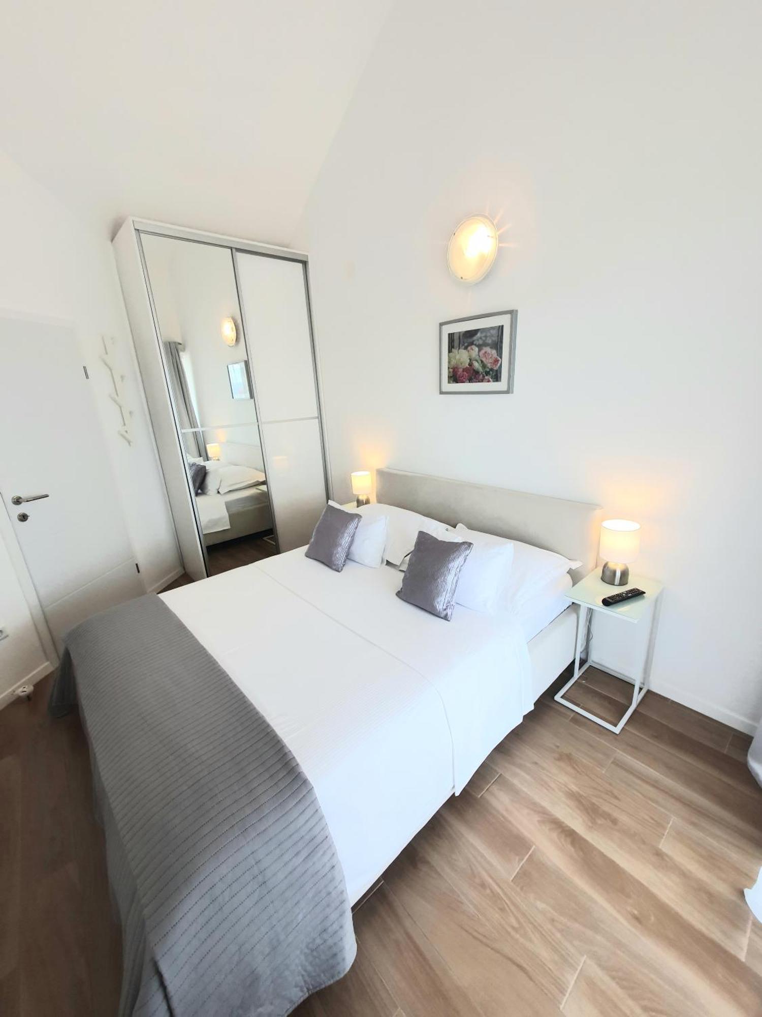 Apartments Marti Муртер Екстер'єр фото