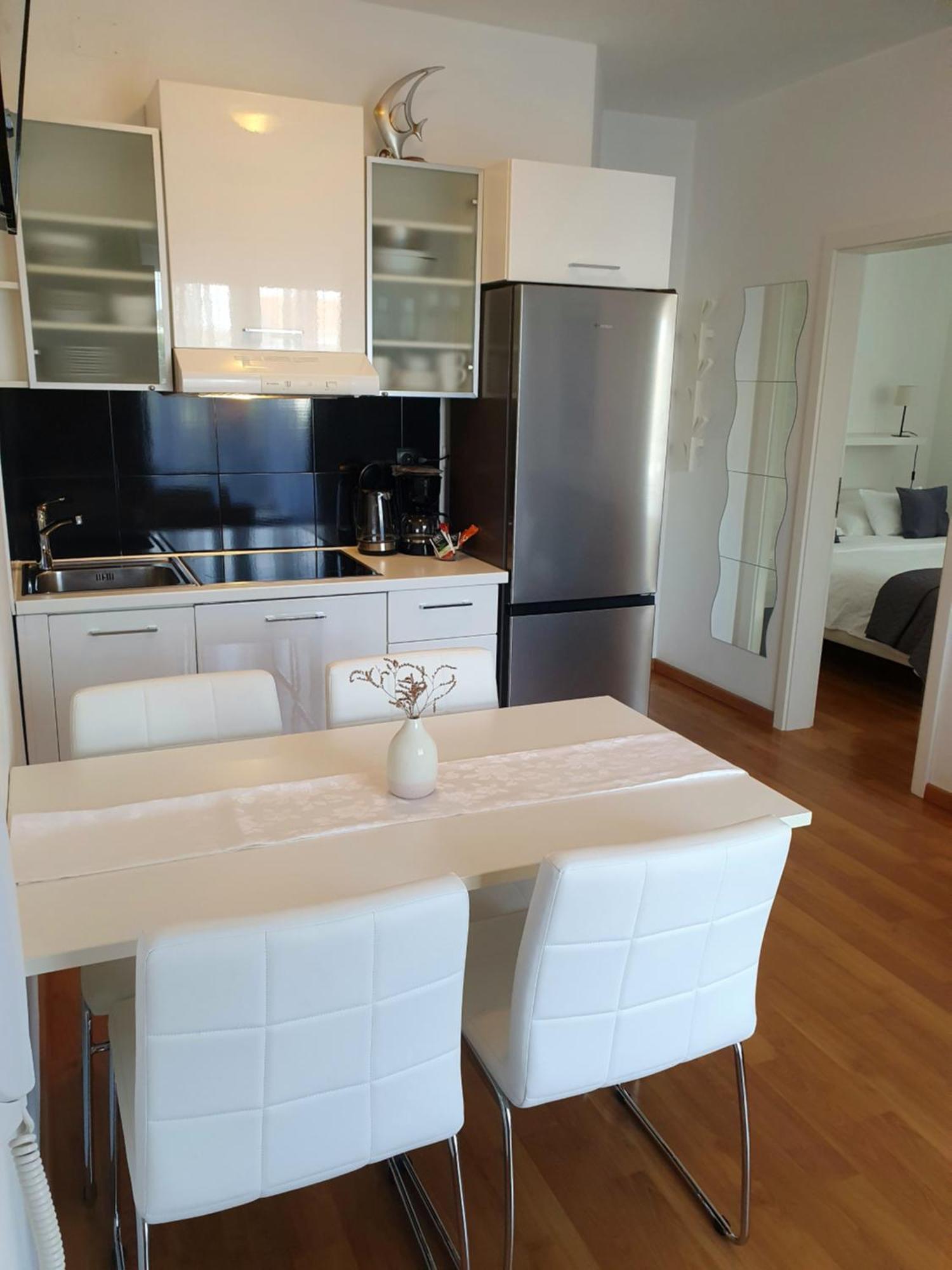 Apartments Marti Муртер Екстер'єр фото
